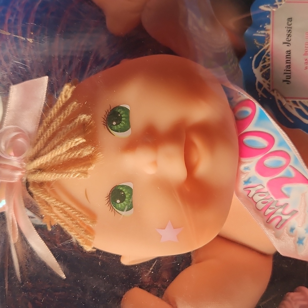 2/$250 Cabbage Patch Kids Millennium Celebration Doll, Julianna Jessica 1-1-2000 - Picture 4 of 15